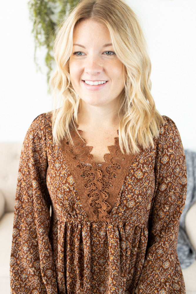 Floral Embroidery Top - Brown